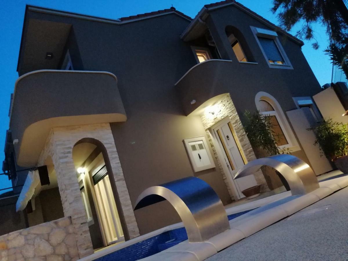 טרוגיר Villa Insula Ventum מראה חיצוני תמונה