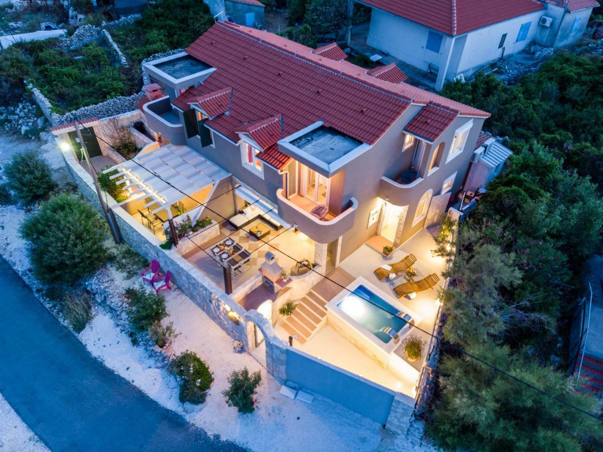 טרוגיר Villa Insula Ventum מראה חיצוני תמונה